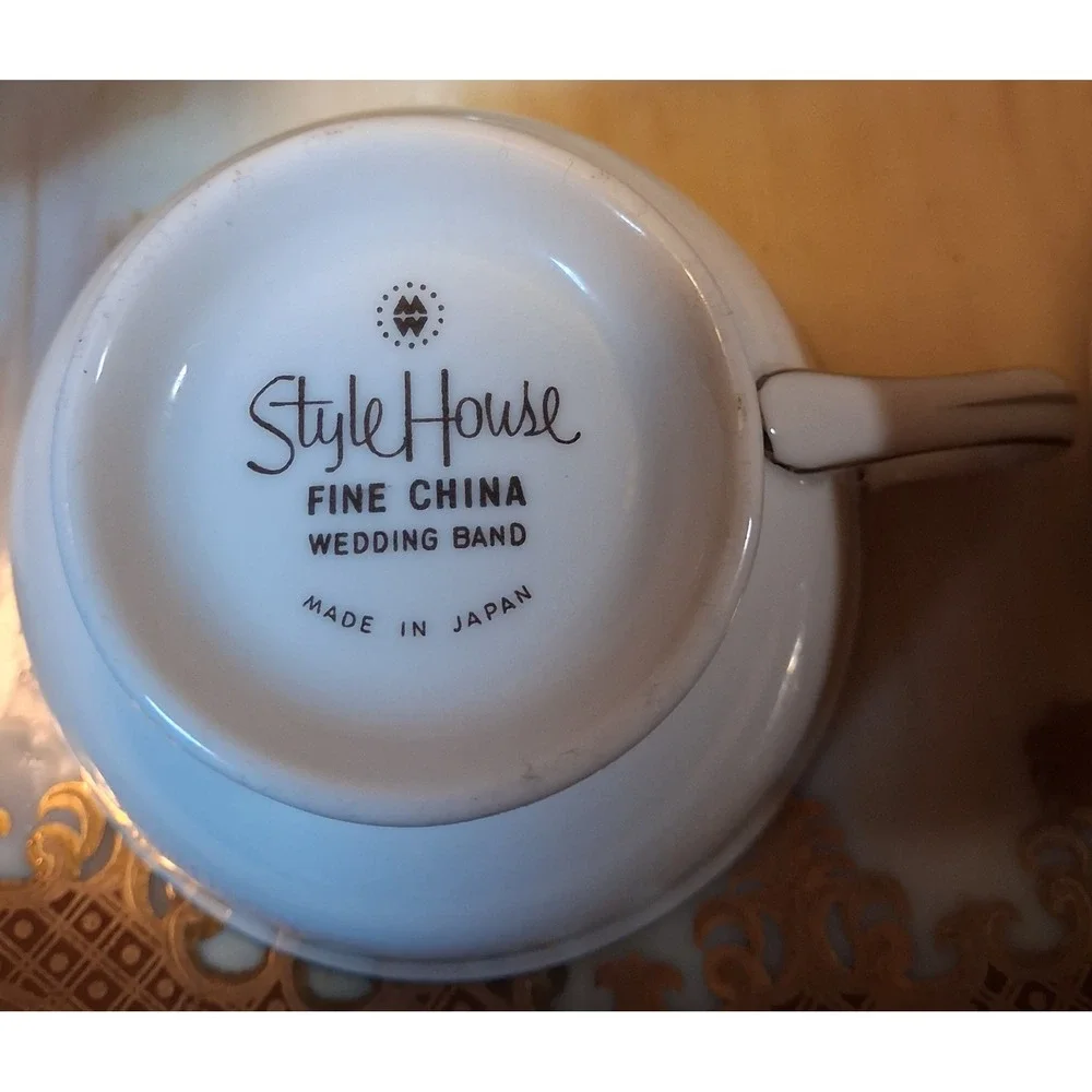 Style House Fine China Wedding Band Tea Cups Set of 8 Platinum Trim Japan White